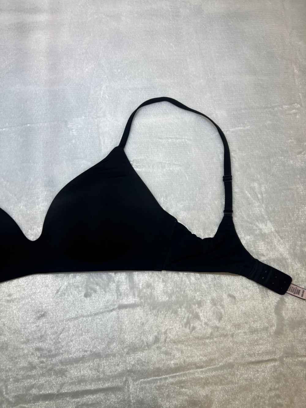 Victoria’s Secret bra T Shirt Lightly Lined No wire 32D - Picture 2 of 7